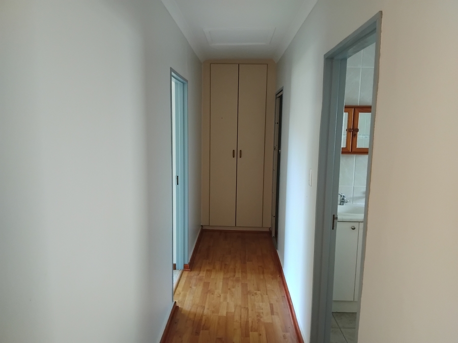 4 Bedroom Property for Sale in Wavecrest Eastern Cape